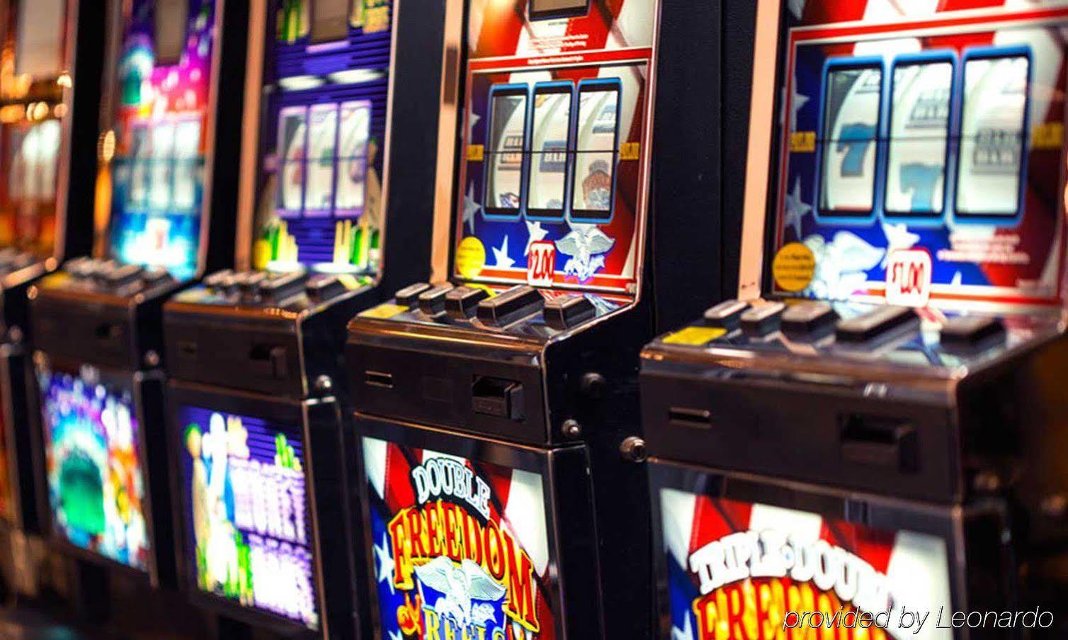 Apache Casino Hotel 劳顿 外观 照片